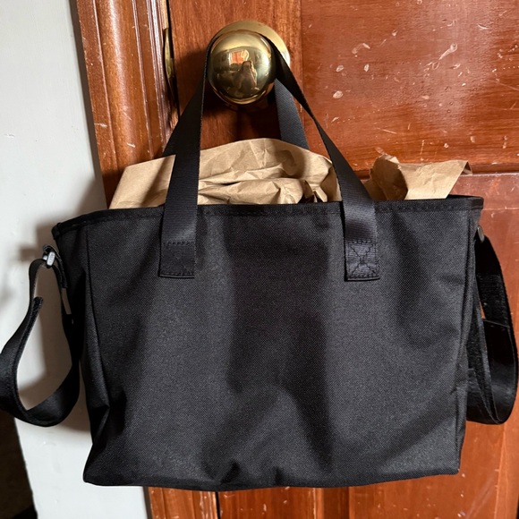 Vera Bradley Lighten Up Everything Organizer Black In EUC - Picture 3 of 5